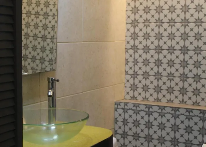 Plaza Allende Hotel 2*